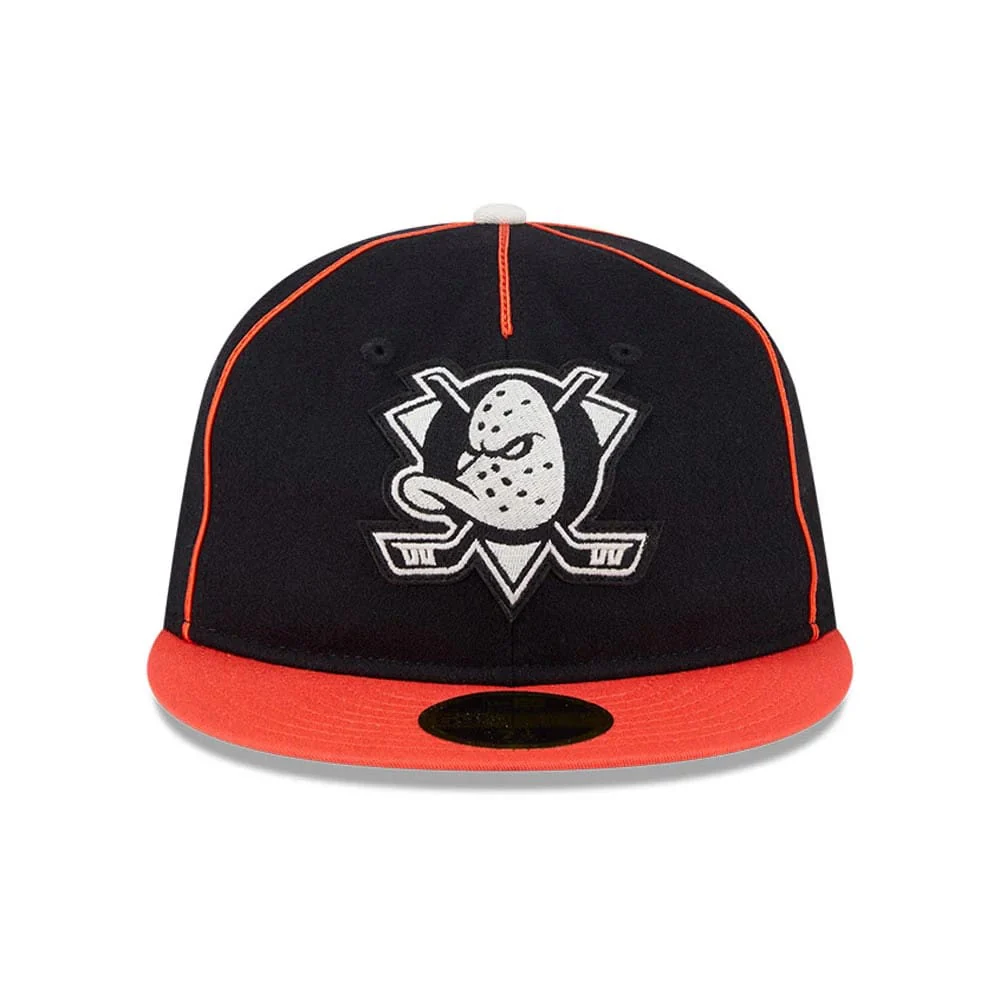 Anaheim Ducks NHL Felt Logo Black Retro Crown 59FIFTY Fitted Cap - Image 3