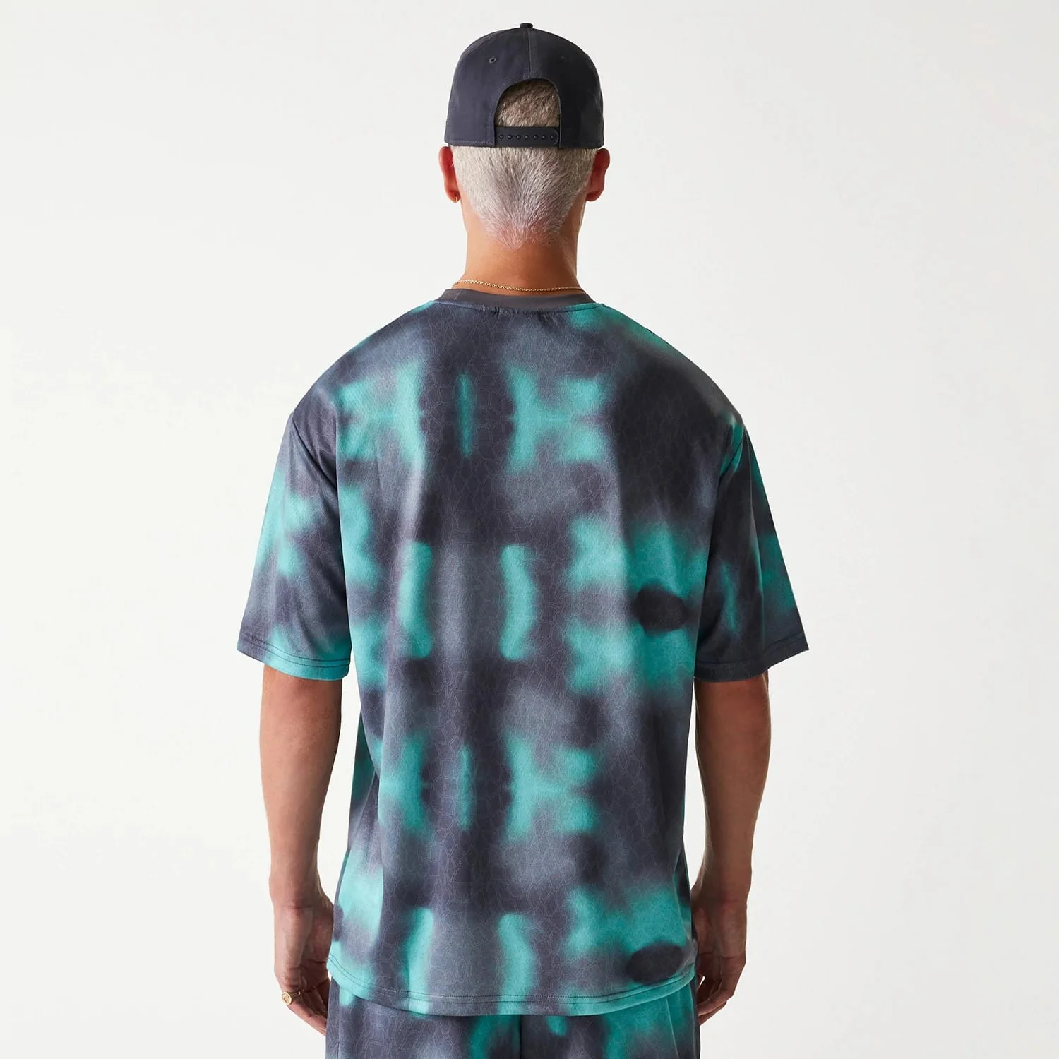 Chicago Bulls NBA All Over Print Green Oversized T-Shirt - Image 2