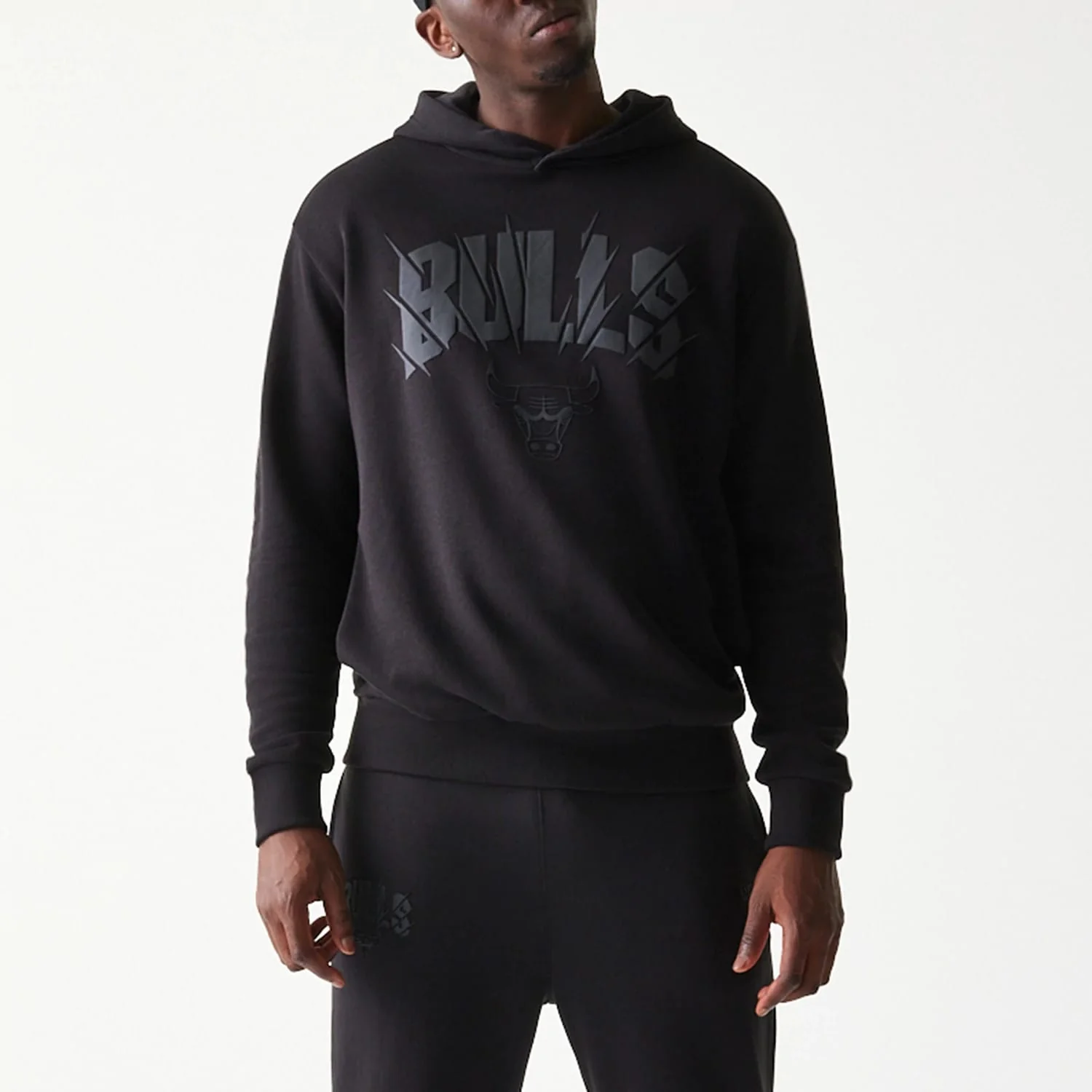 Chicago Bulls NBA Black Oversized Pullover Hoodie - Image 5