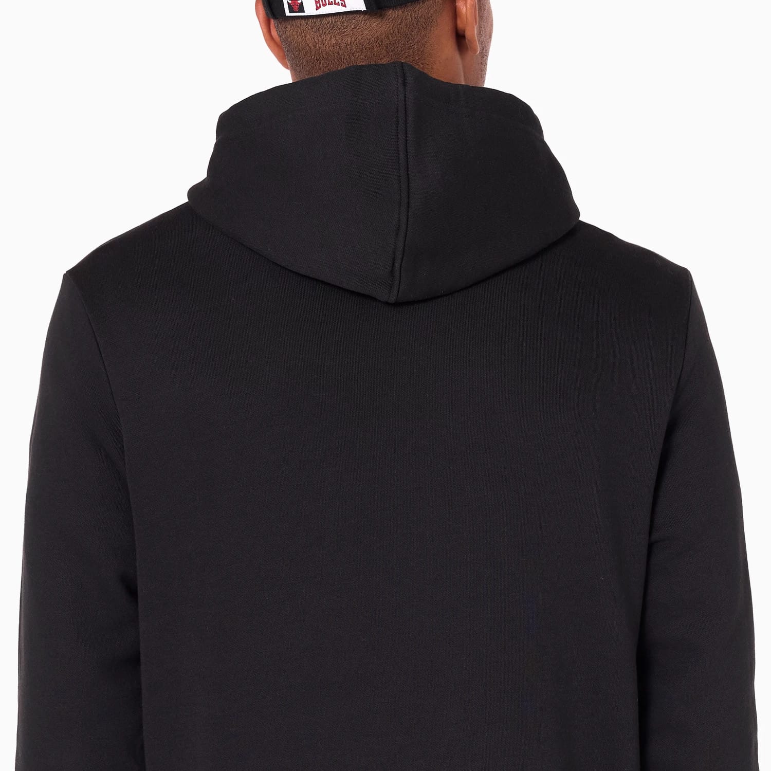 Chicago Bulls NBA Black Pullover Hoodie - Image 6