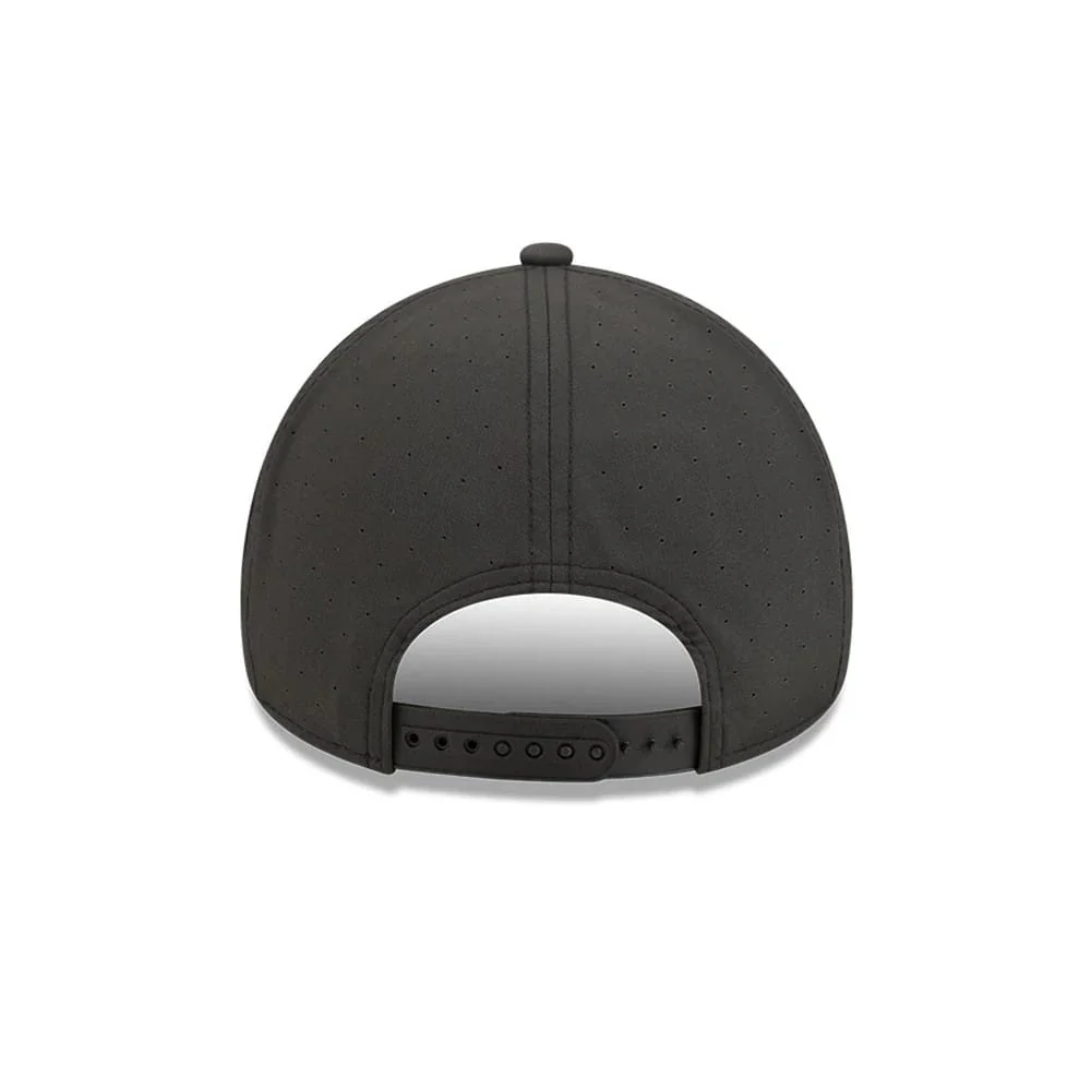 Chicago Bulls NBA Quickstrike Black 9FORTY Apex Adjustable Cap - Image 4