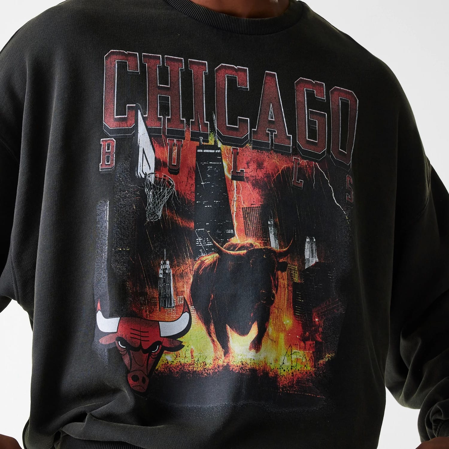 Chicago Bulls NBA Washed Graphic Grey Oversized Crew Neck Sweater - Image 6