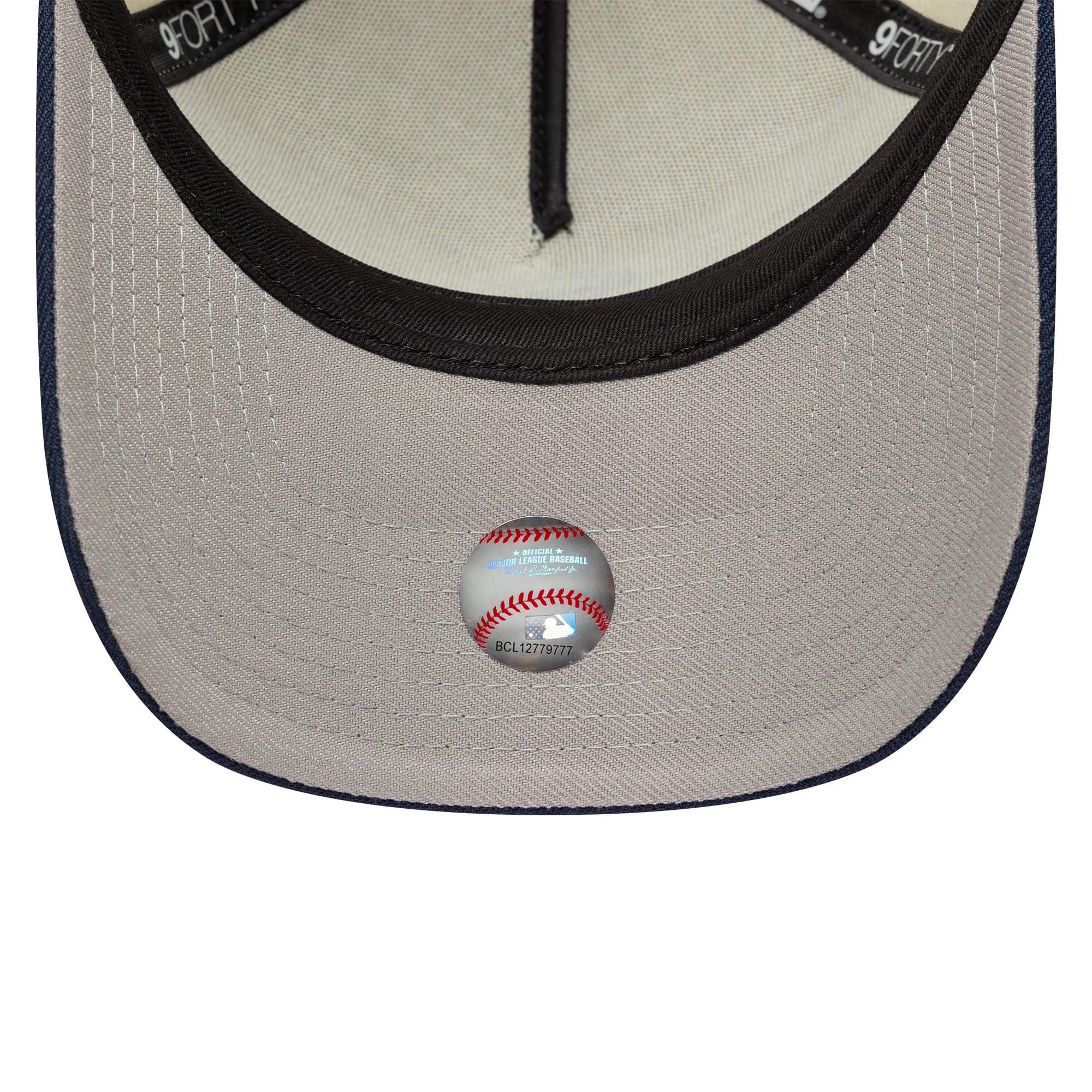 Chicago White Sox MLB Chrome Blue Contrast Cream 9FORTY A-Frame Adjustable Cap - Image 2