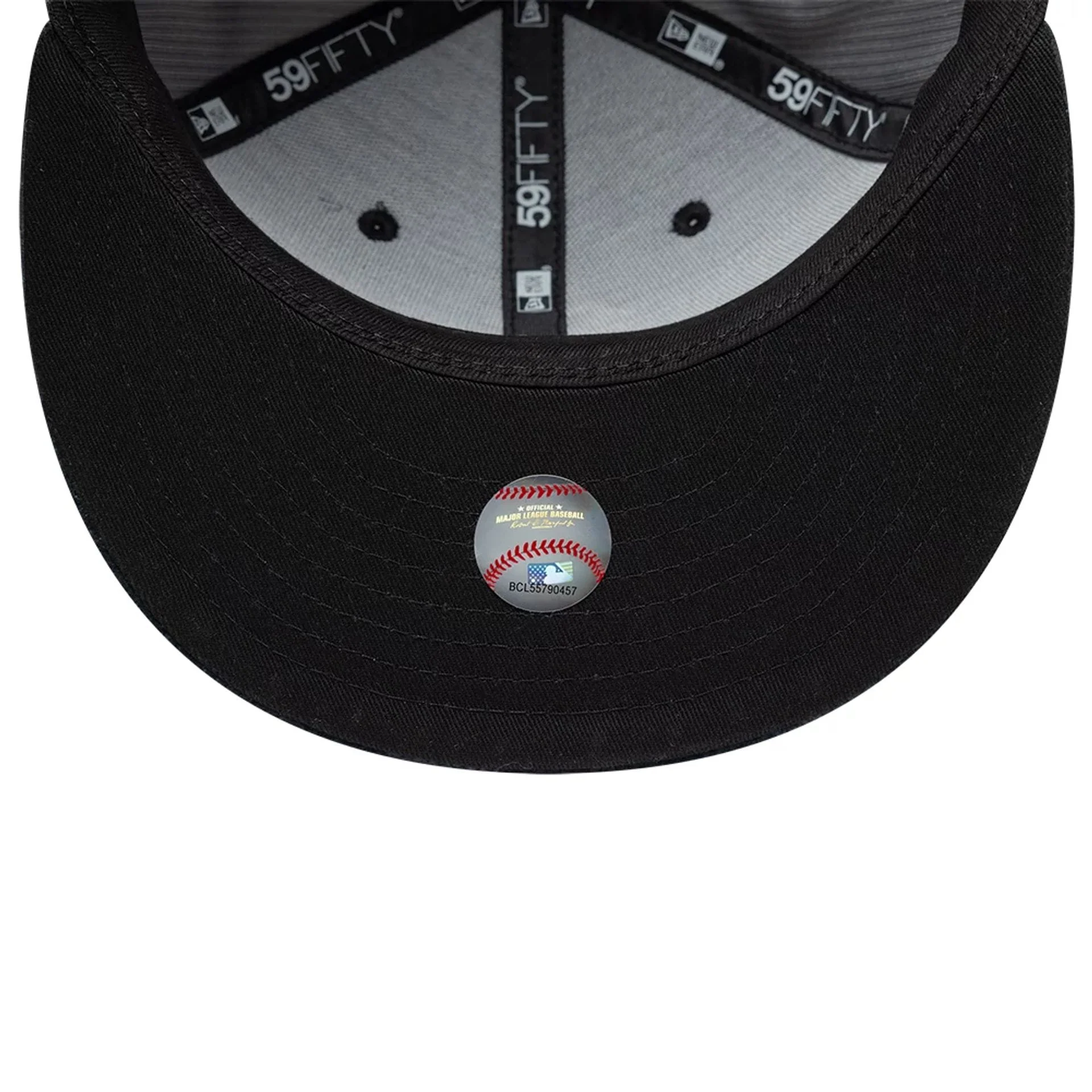 Chicago White Sox MLB Cord Black Downflap 59FIFTY Fitted Cap - Image 9