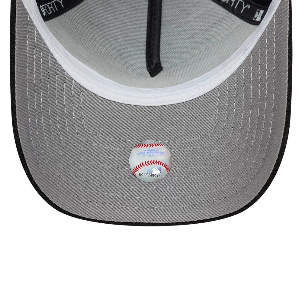LA Dodgers MLB Kanji Black 9FORTY A-Frame Adjustable Cap - Image 2