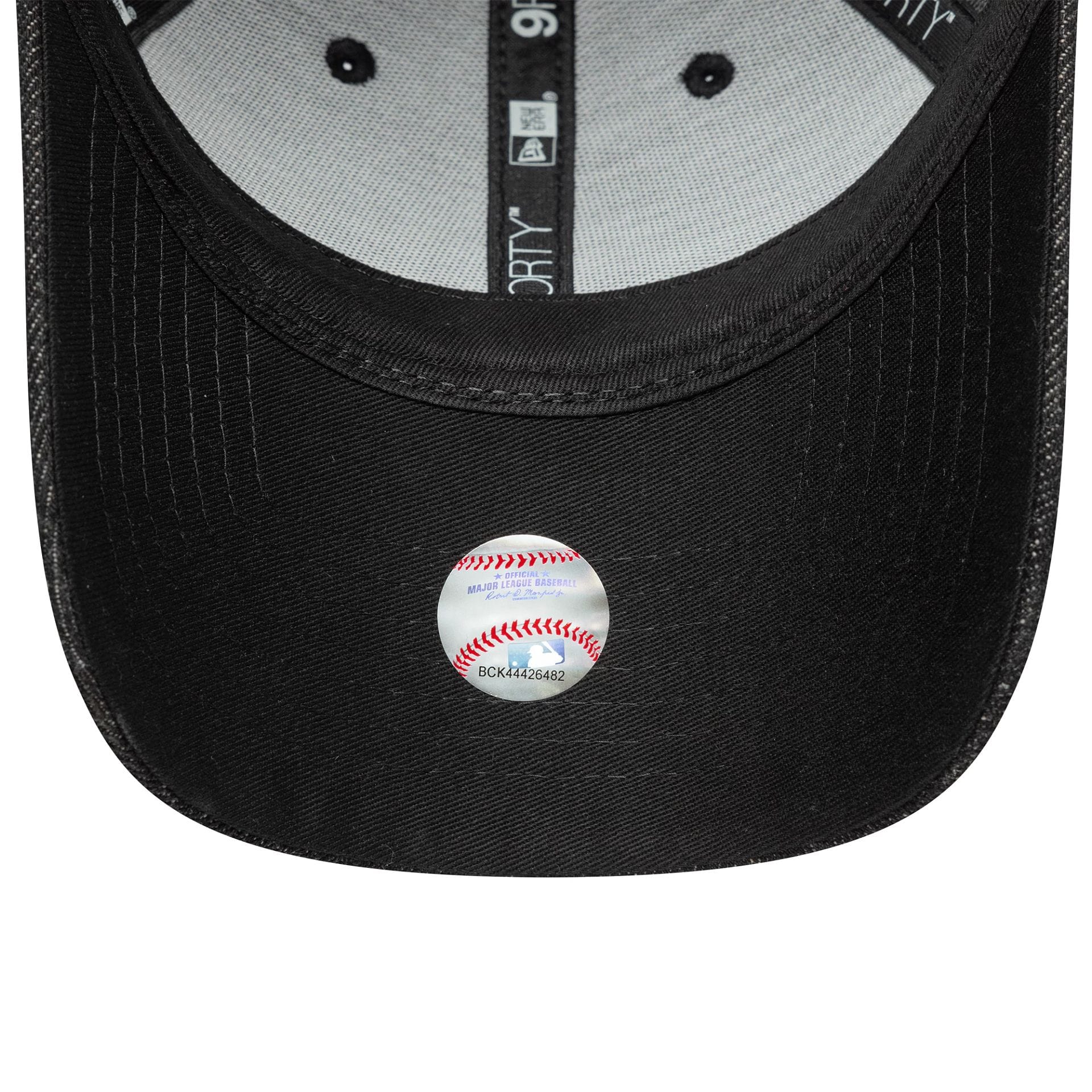 LA Dodgers Womens MLB Sequin Black 9FORTY Adjustable Cap - Image 5