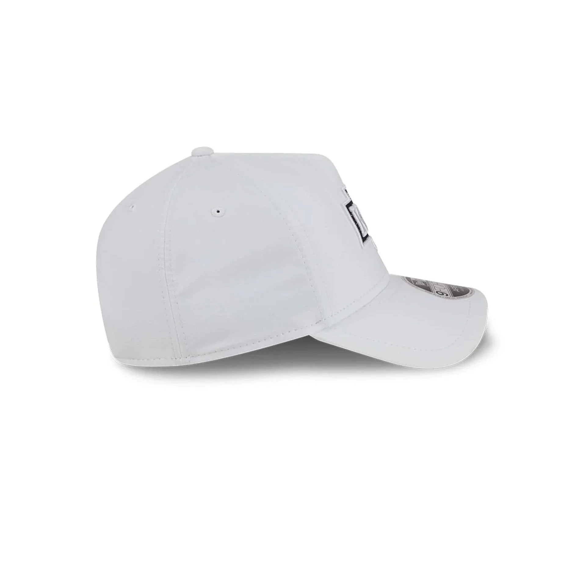 LA Kings NHL Quickstrike White 9FORTY Apex Adjustable Cap - Image 6