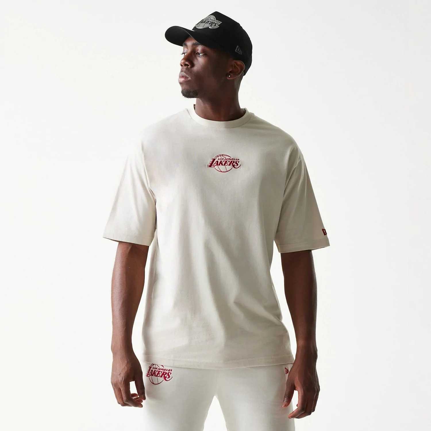 LA Lakers NBA League Essential Cream Oversized T-Shirt
