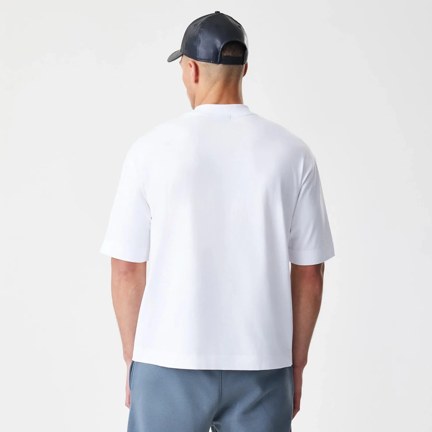 LA Lakers NBA Linear White T-Shirt - Image 2