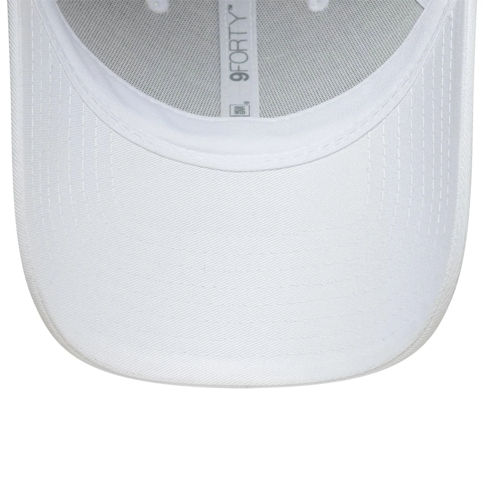 Lacoste X New Era White 9FORTY Adjustable Cap - Image 5