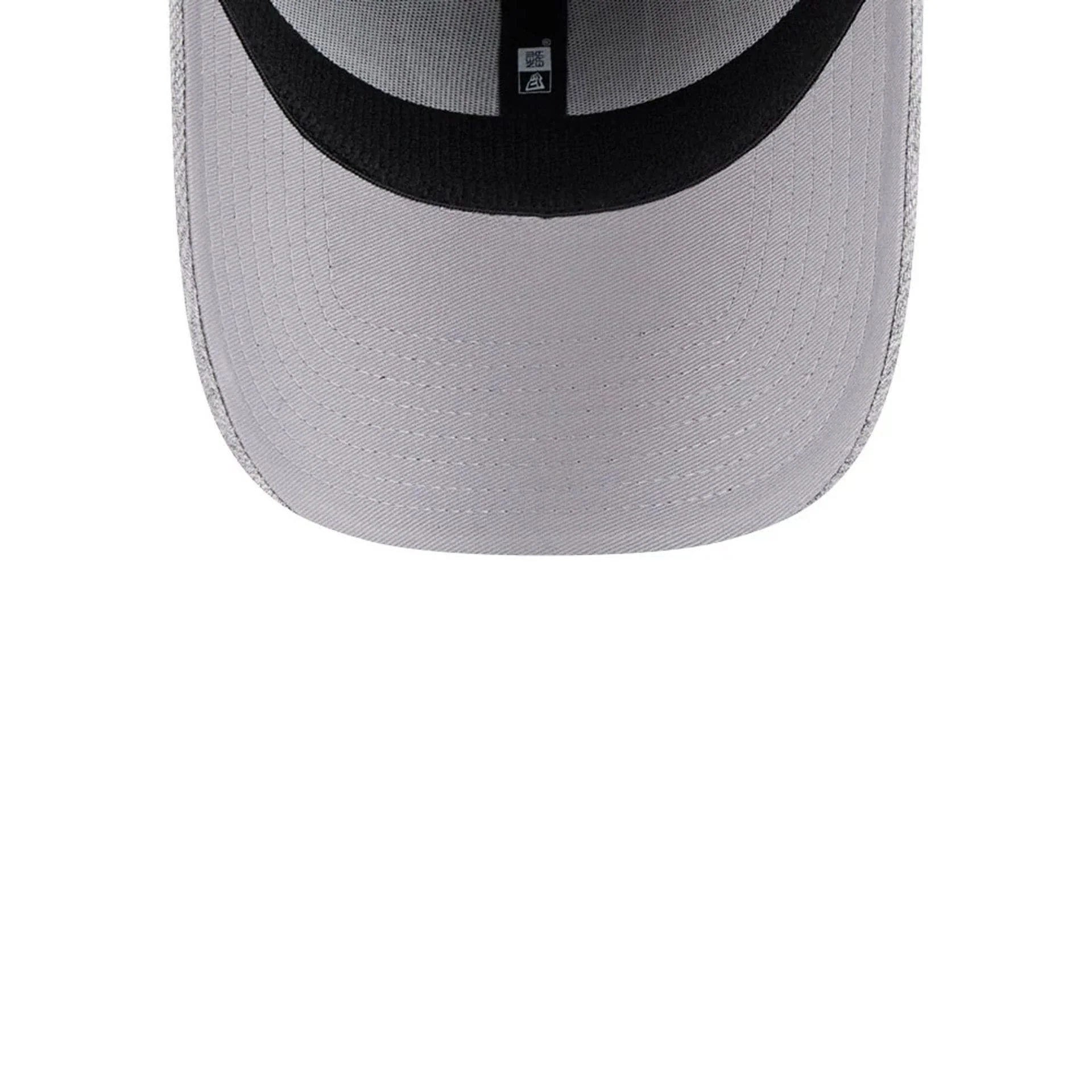 Las Vegas Raiders NFL Heather Grey 39THIRTY Stretch Fit Cap - Image 7
