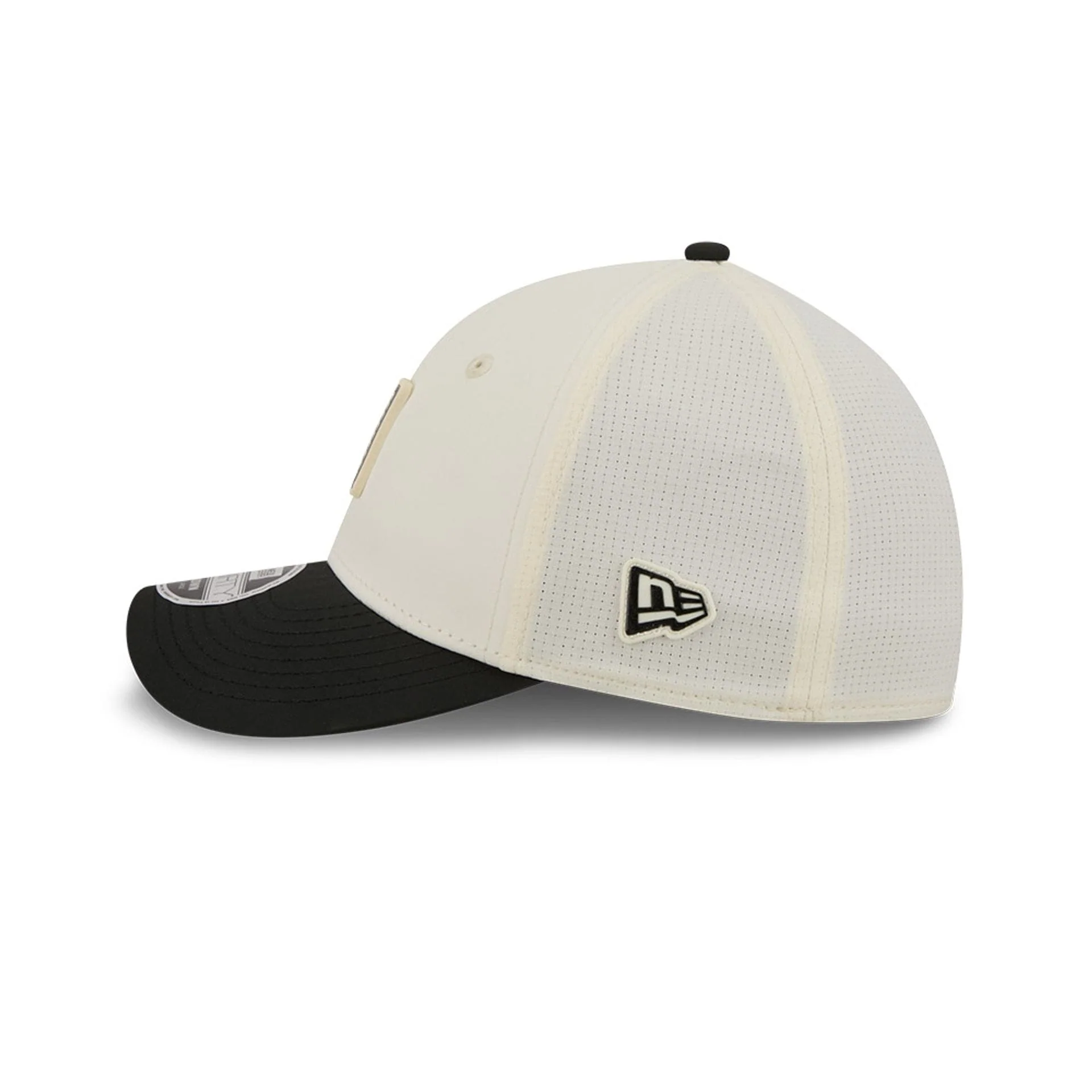 Las Vegas Raiders NFL Training 2026 White 39THIRTY M-Crown Stretch Fit Cap - Image 6