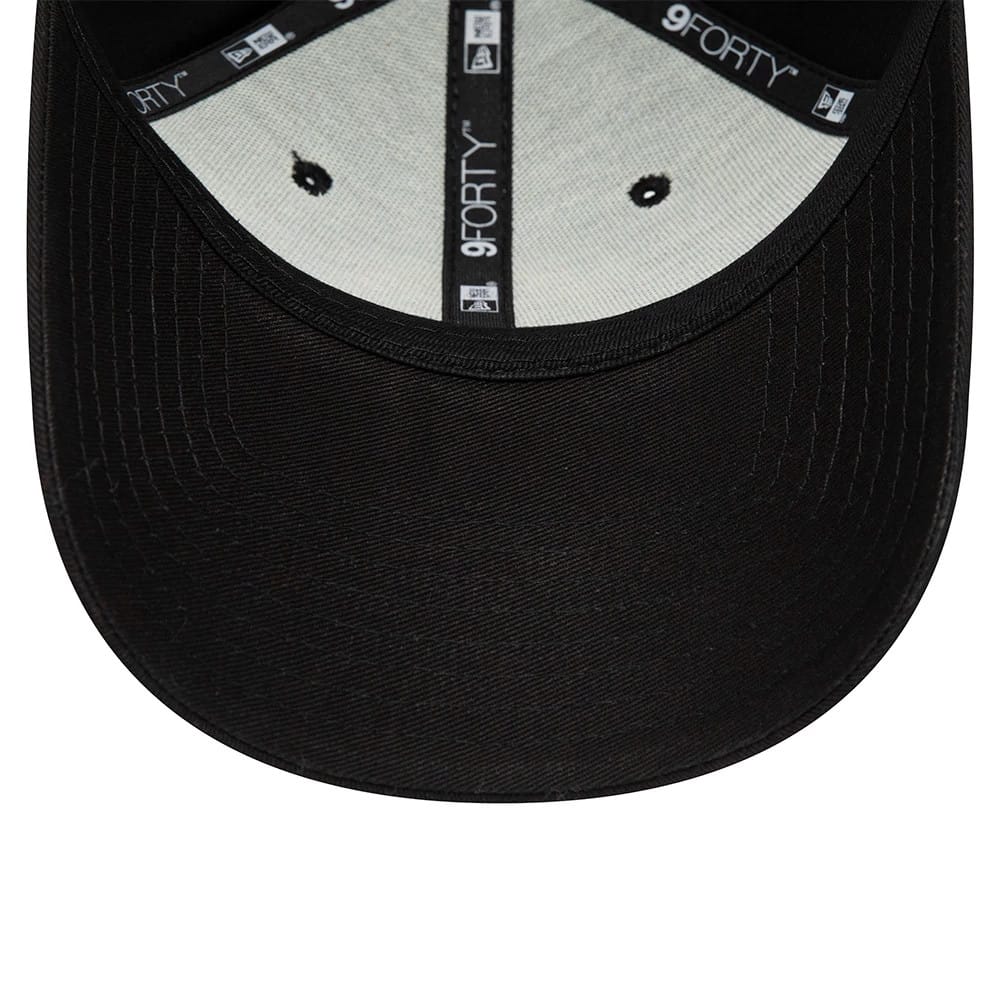 Manchester United FC Youth Core Black 9FORTY Adjustable Cap - Image 5