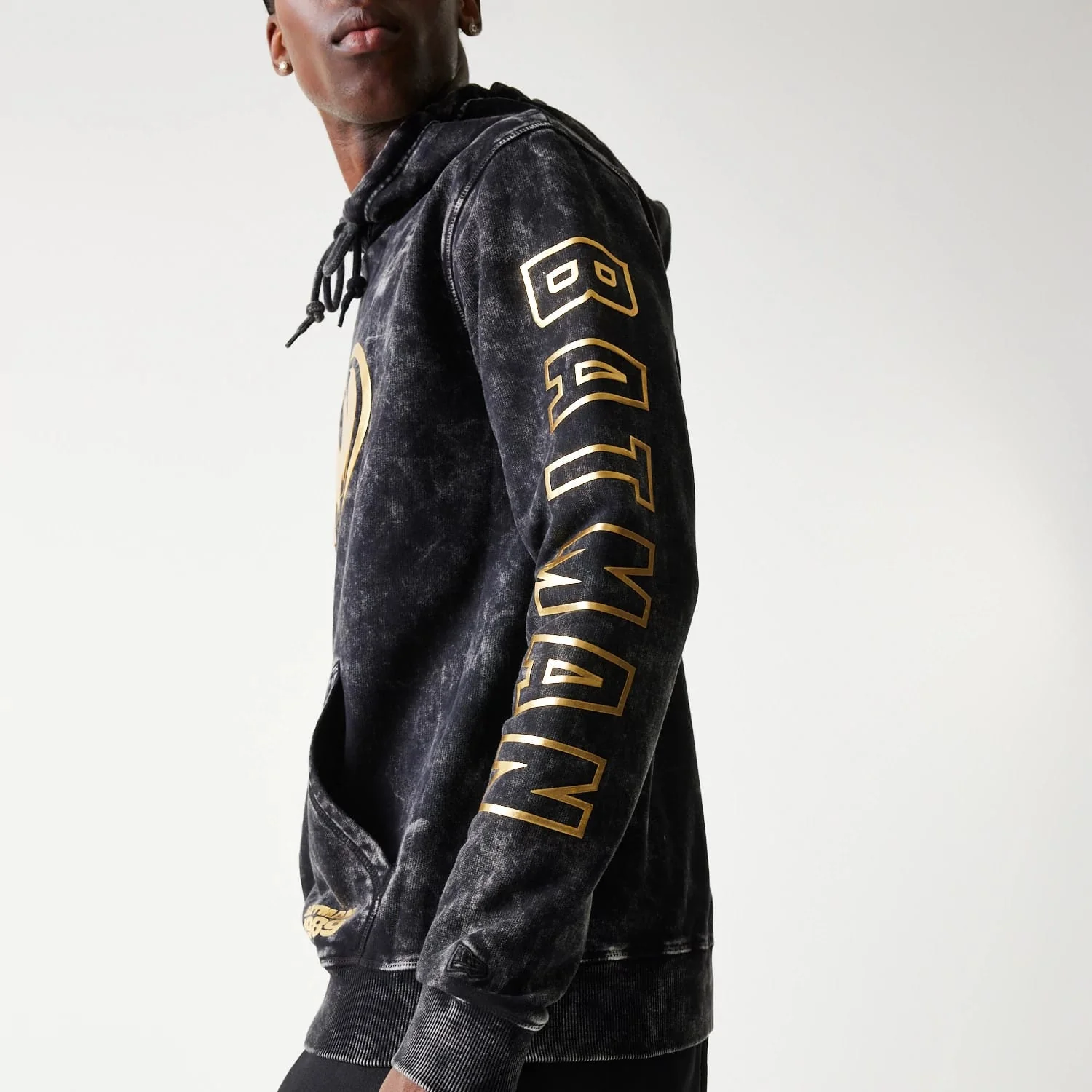 New Era Batman 1989 Black Pullover Hoodie - Image 4