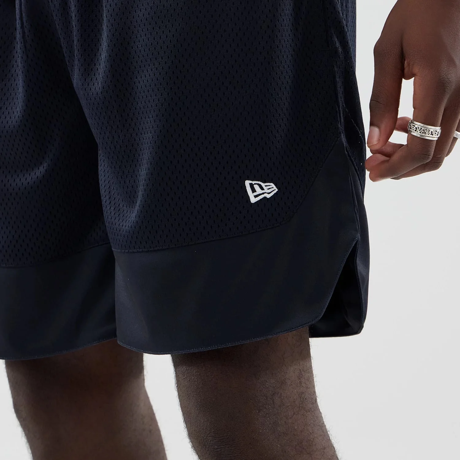 New Era Mesh Navy Oversized Shorts - Image 4