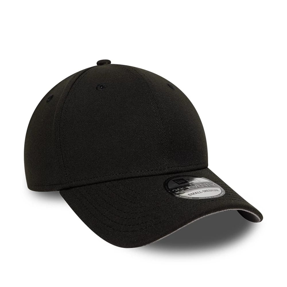 New Era Mono Black 39SEVENTY Stretch Fit Cap - Image 4