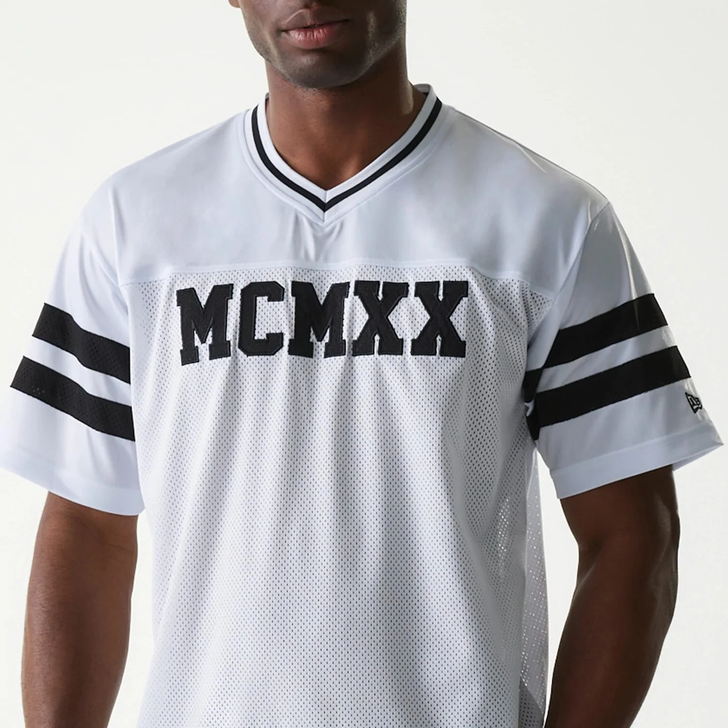 New Era Retro Sports White Mesh Jersey - Image 7