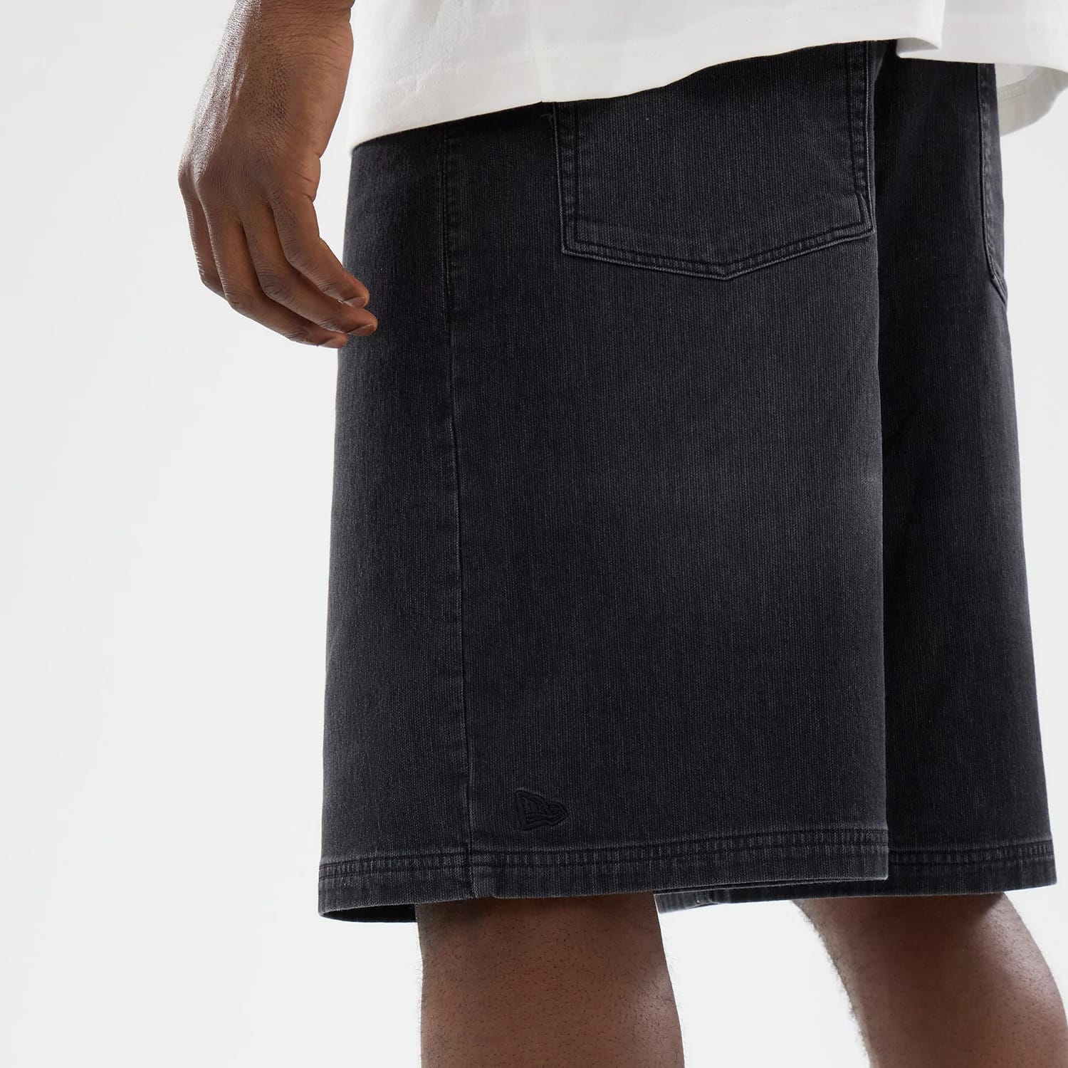 New Era Washed Black Bermuda Shorts - Image 4