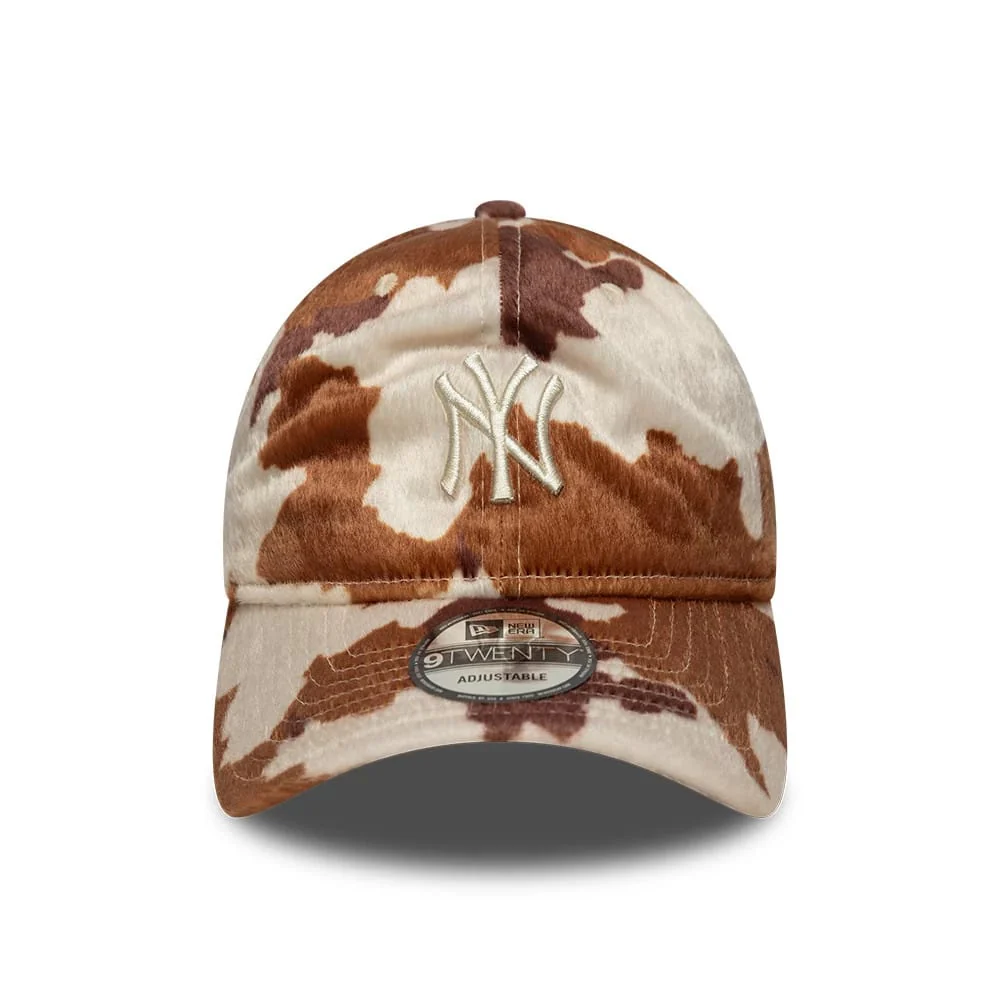 New York Yankees Animal Print Brown 9TWENTY Adjustable Cap - Image 2
