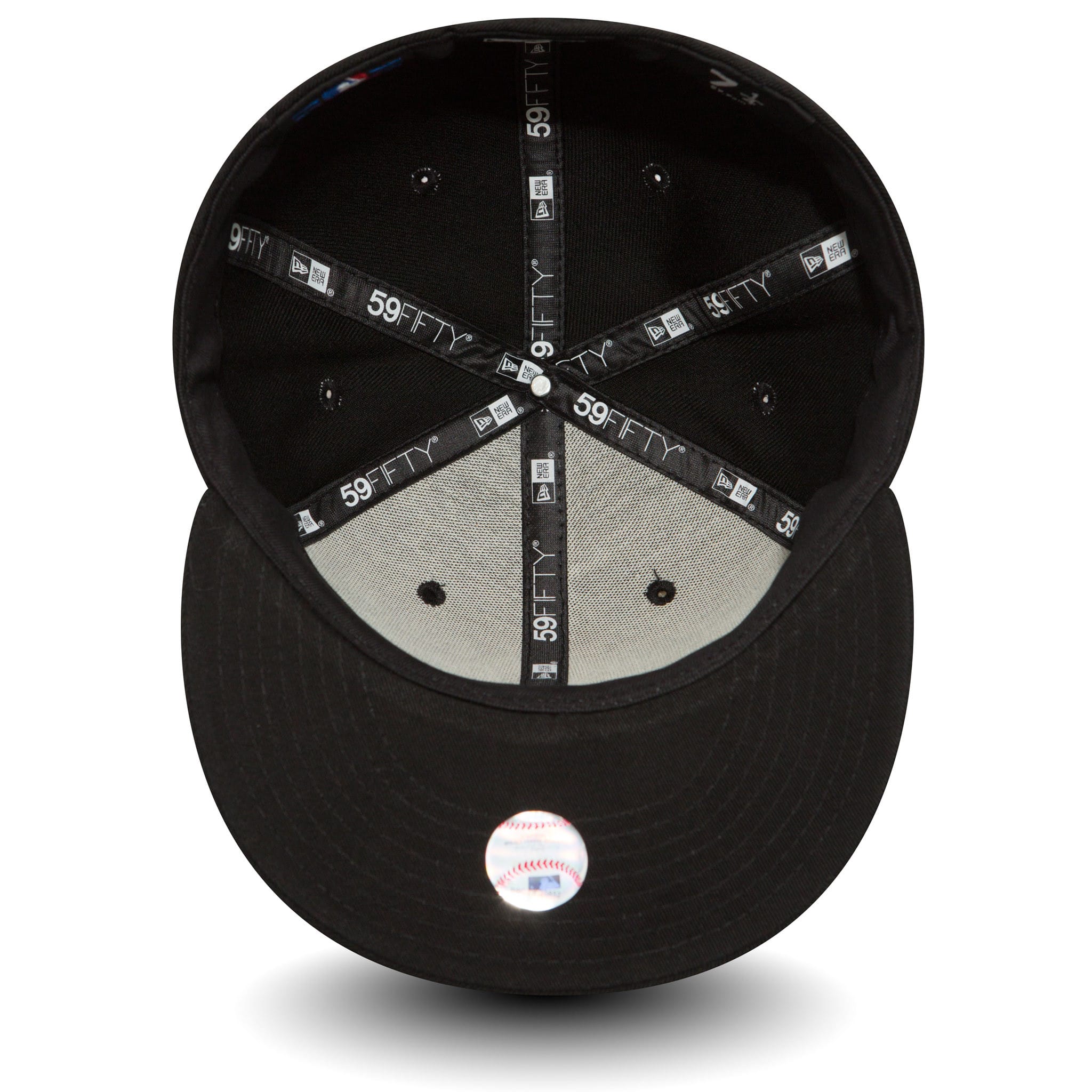 New York Yankees Essential Black 59FIFTY Cap - Image 4