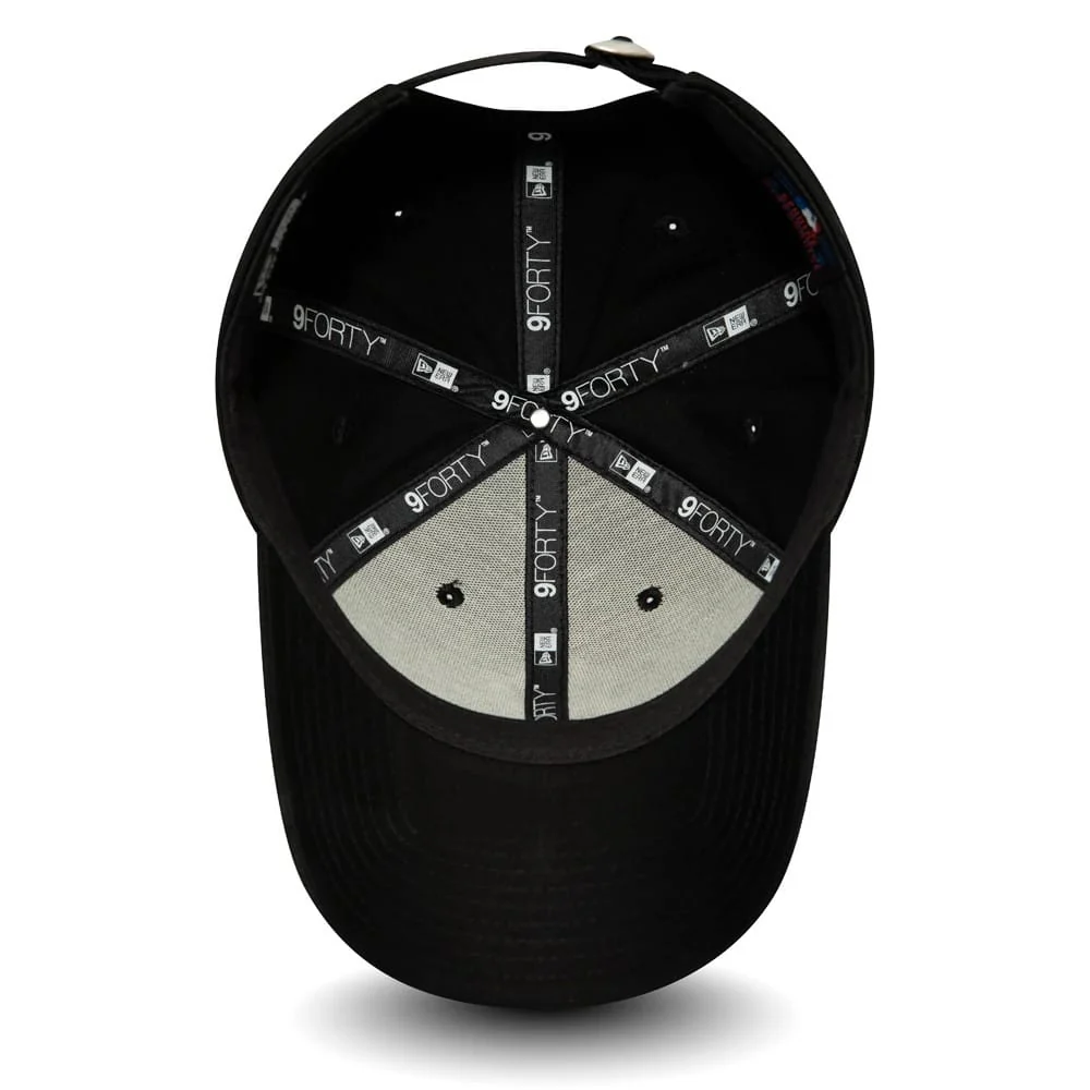 New York Yankees Essential Womens Black 9FORTY Cap - Image 3