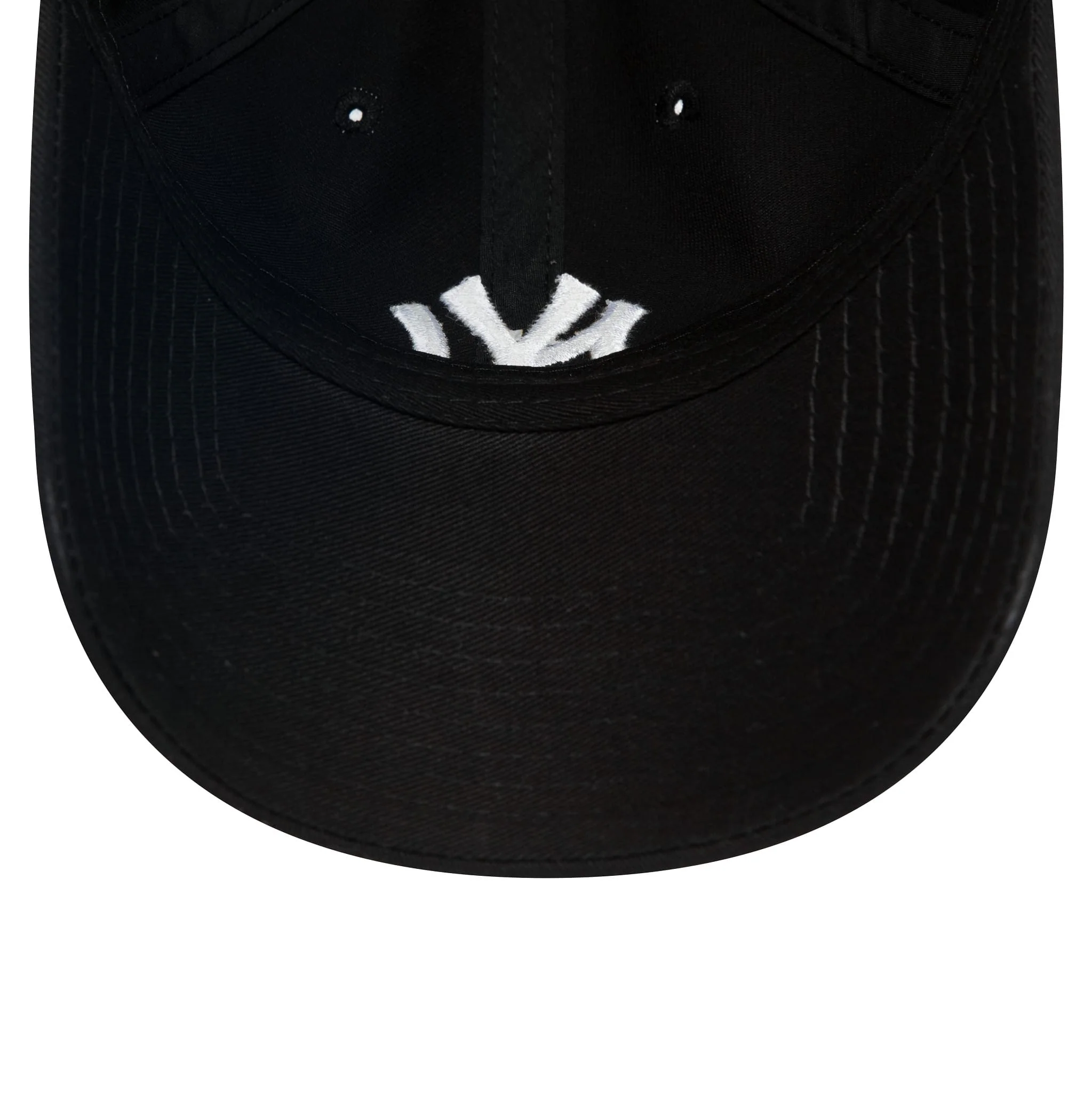 New York Yankees League Essential White On Black 9TWENTY Adjustable Cap - Image 5