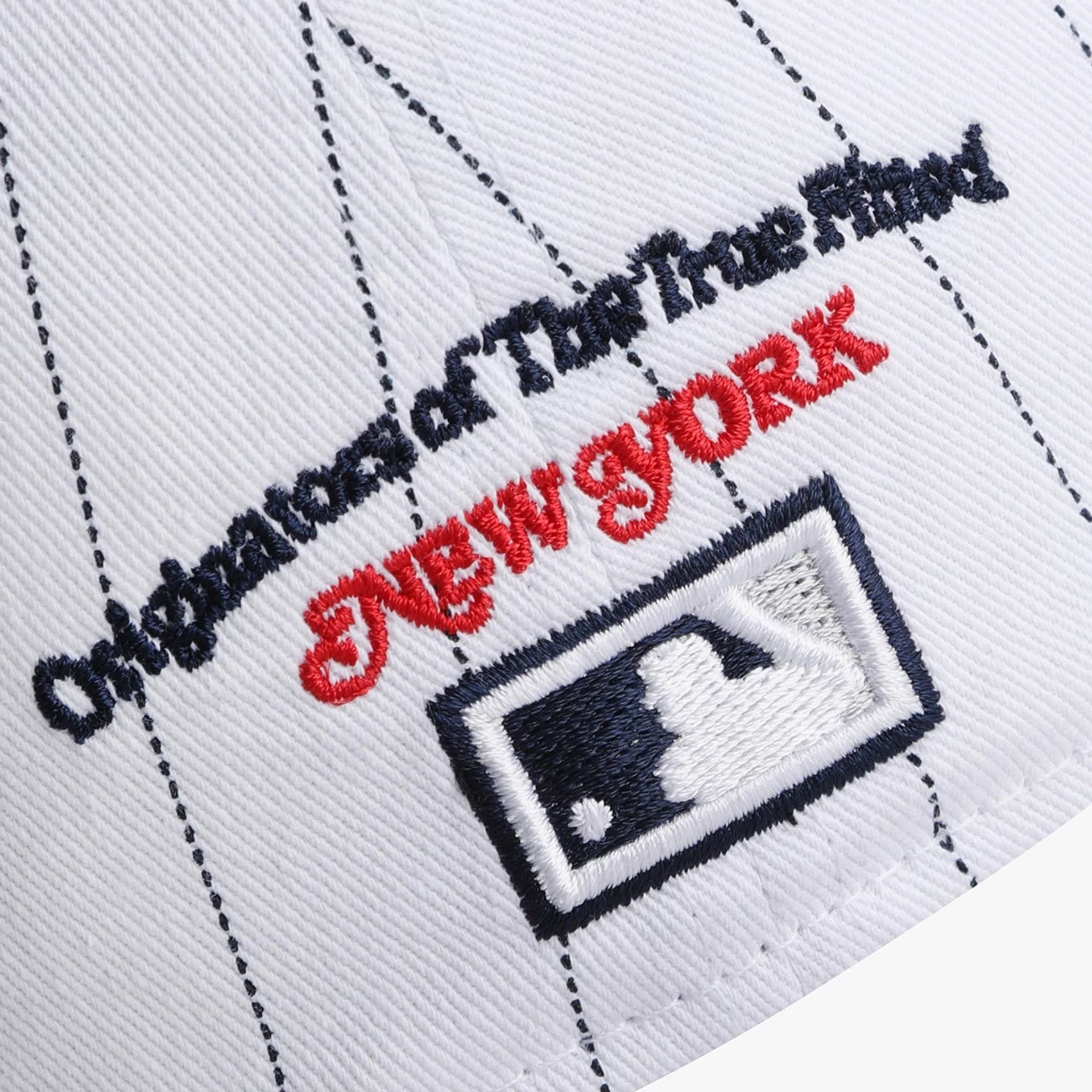 New York Yankees MLB 59FIFTY Day White Retro Crown 59FIFTY Fitted Cap - Image 9