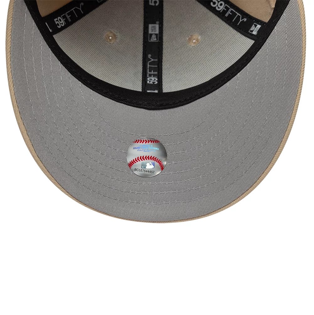 New York Yankees MLB College Varsity Beige Low Profile 59FIFTY Fitted Cap - Image 2