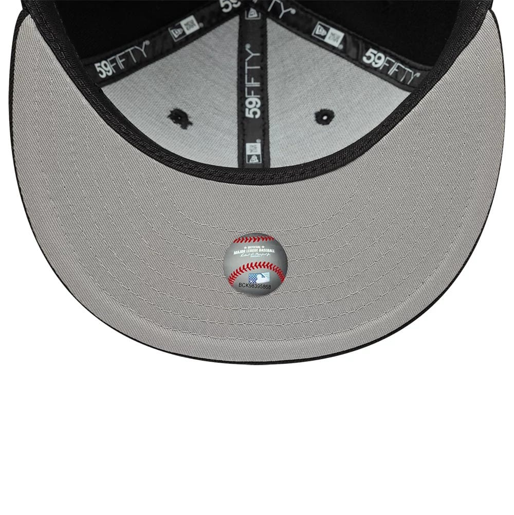 New York Yankees MLB Faux Pearl Black 59FIFTY Fitted Cap - Image 2
