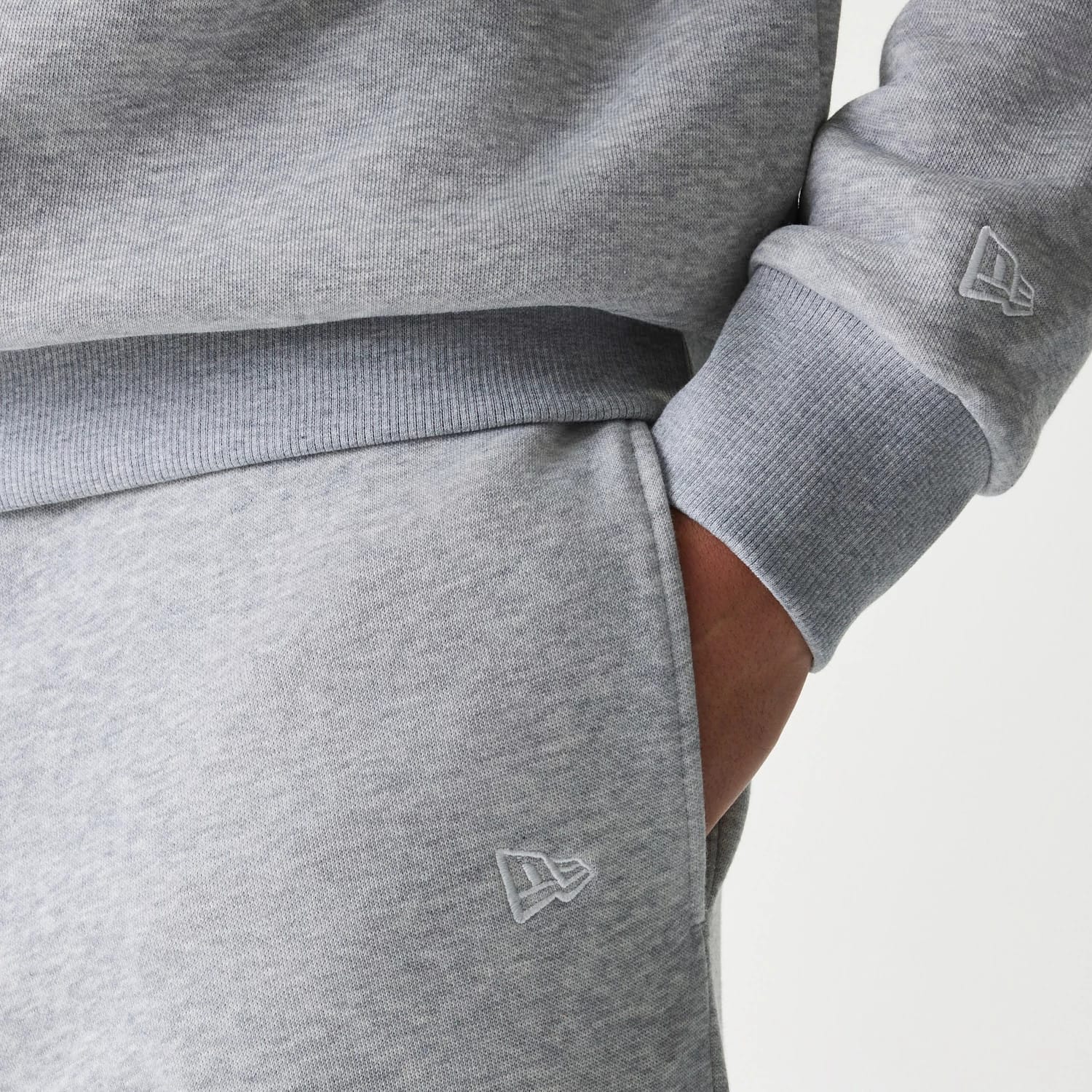 New York Yankees MLB League Essential Grey Joggers - Image 4