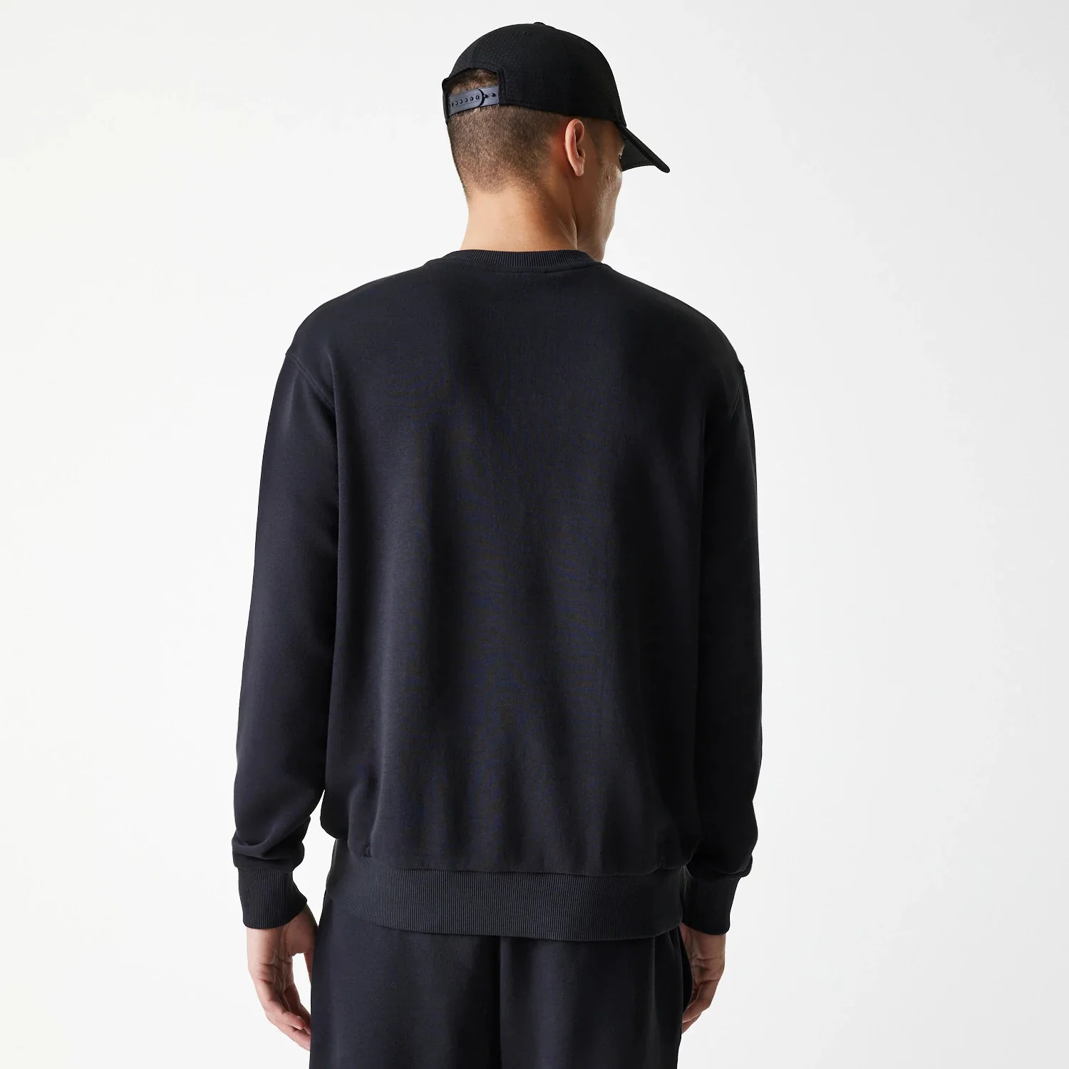 New York Yankees MLB League Essential Midi Black Oversized Crew Neck Sweater - Image 2