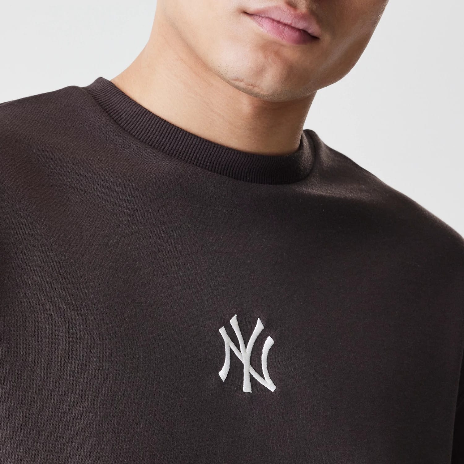 New York Yankees MLB Midi League Essential Dark Brown Oversized Crew Neck Sweater - Image 4