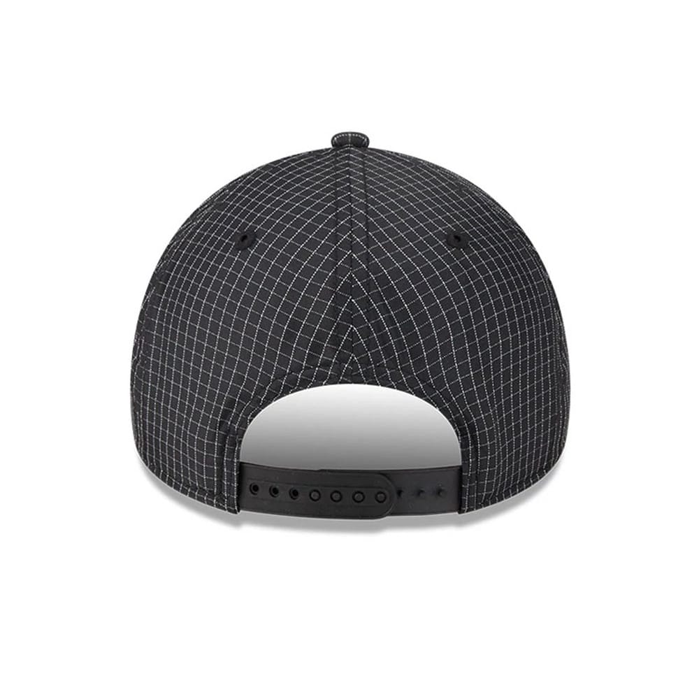 New York Yankees MLB Quickstrike Black 9FORTY Apex Adjustable Cap - Image 4