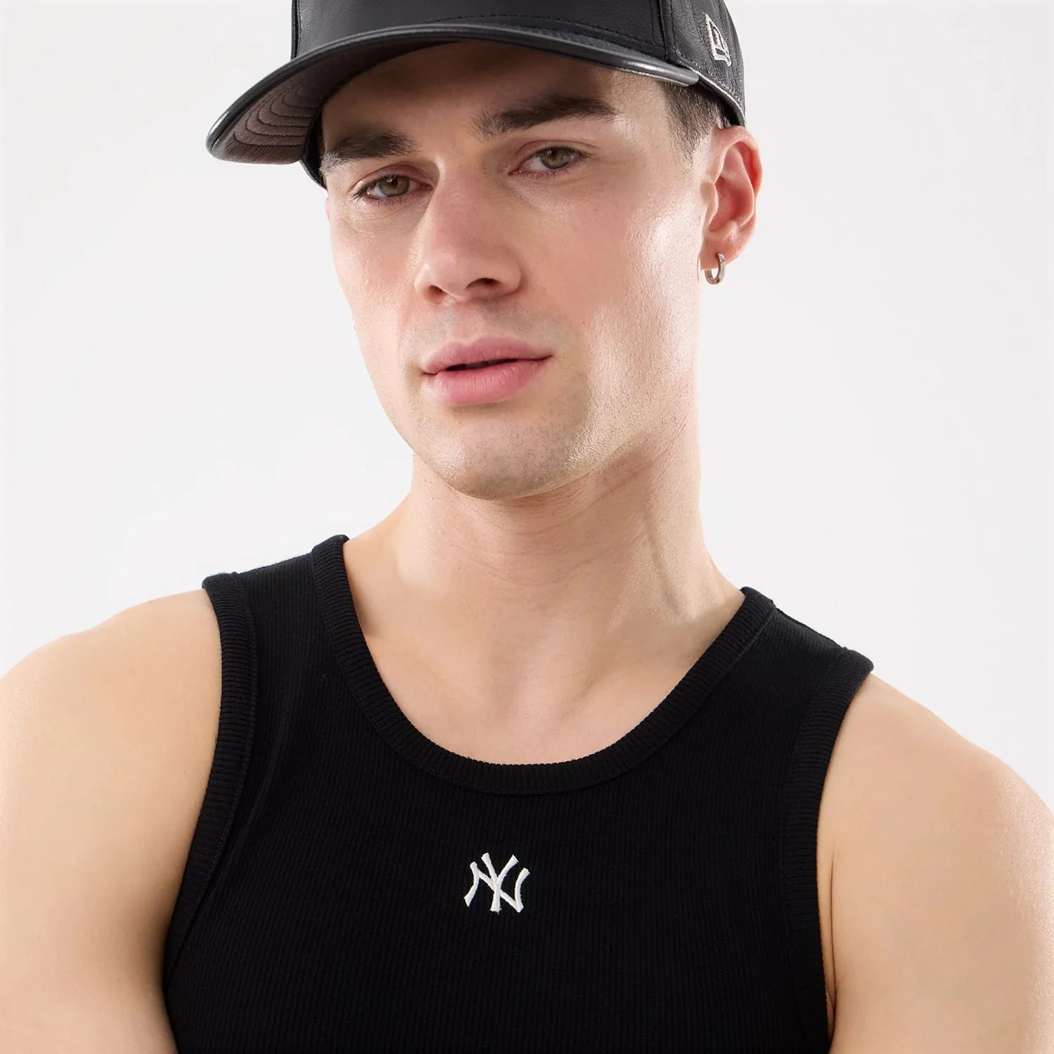 New York Yankees MLB Rib Black Vest - Image 10