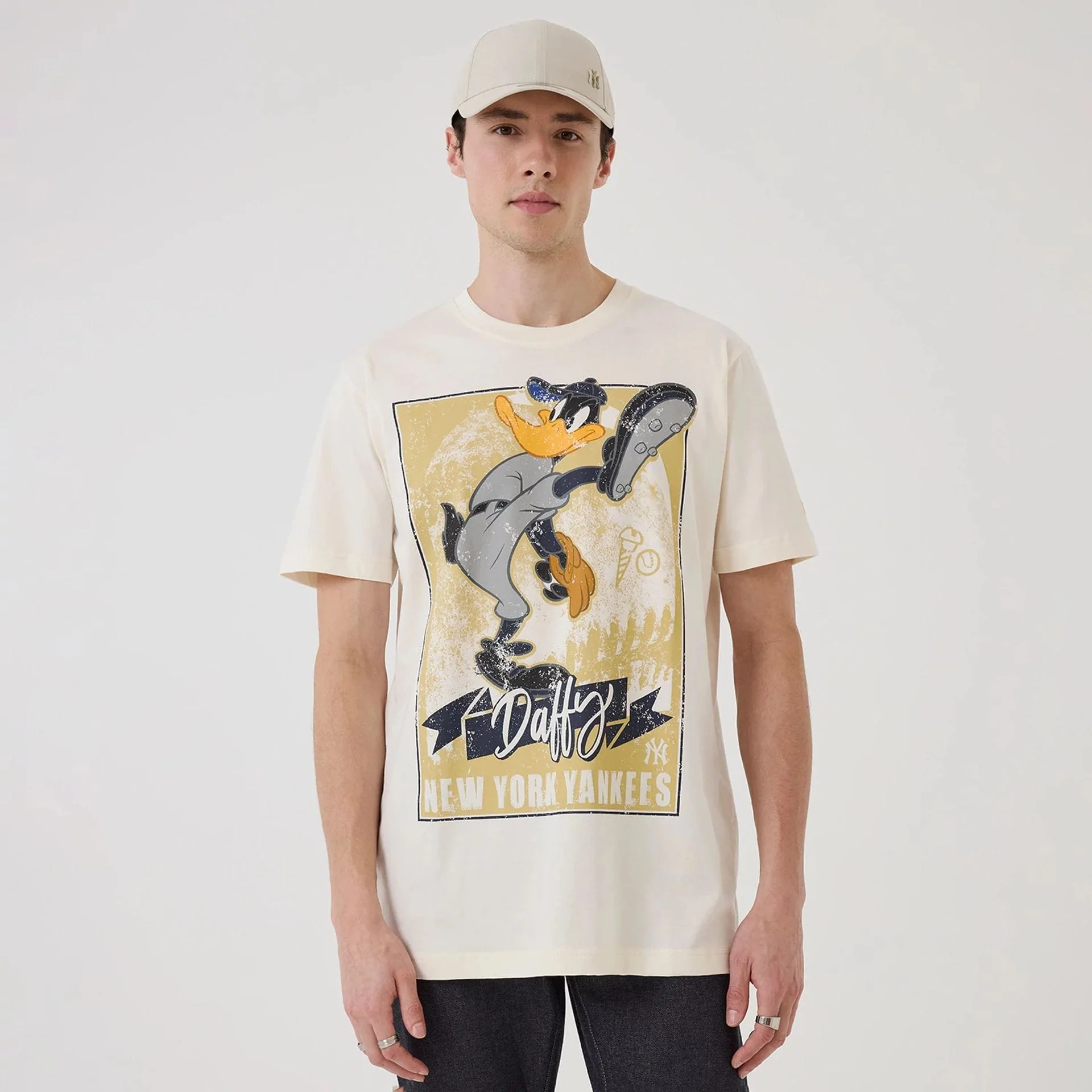 New York Yankees MLB X Looney Tunes Cream T-Shirt