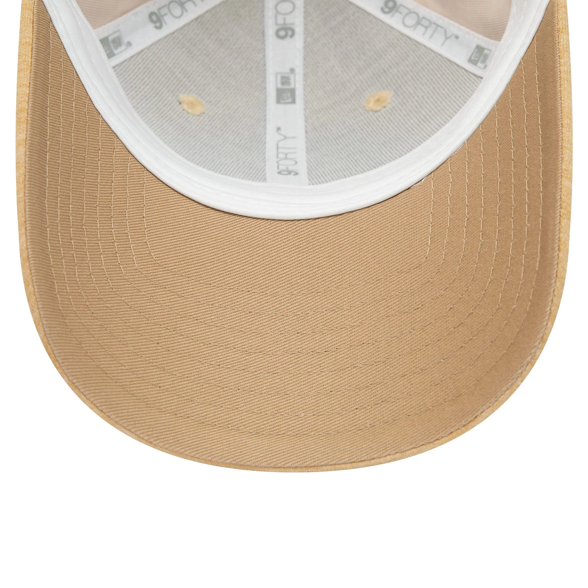 New York Yankees Womens Jersey Light Beige 9FORTY Adjustable Cap - Image 5