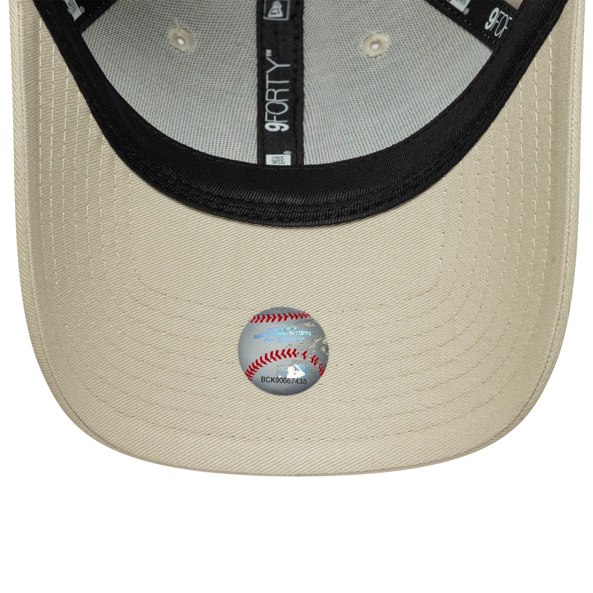 New York Yankees Womens MLB Light Beige 9FORTY Cap - Image 5