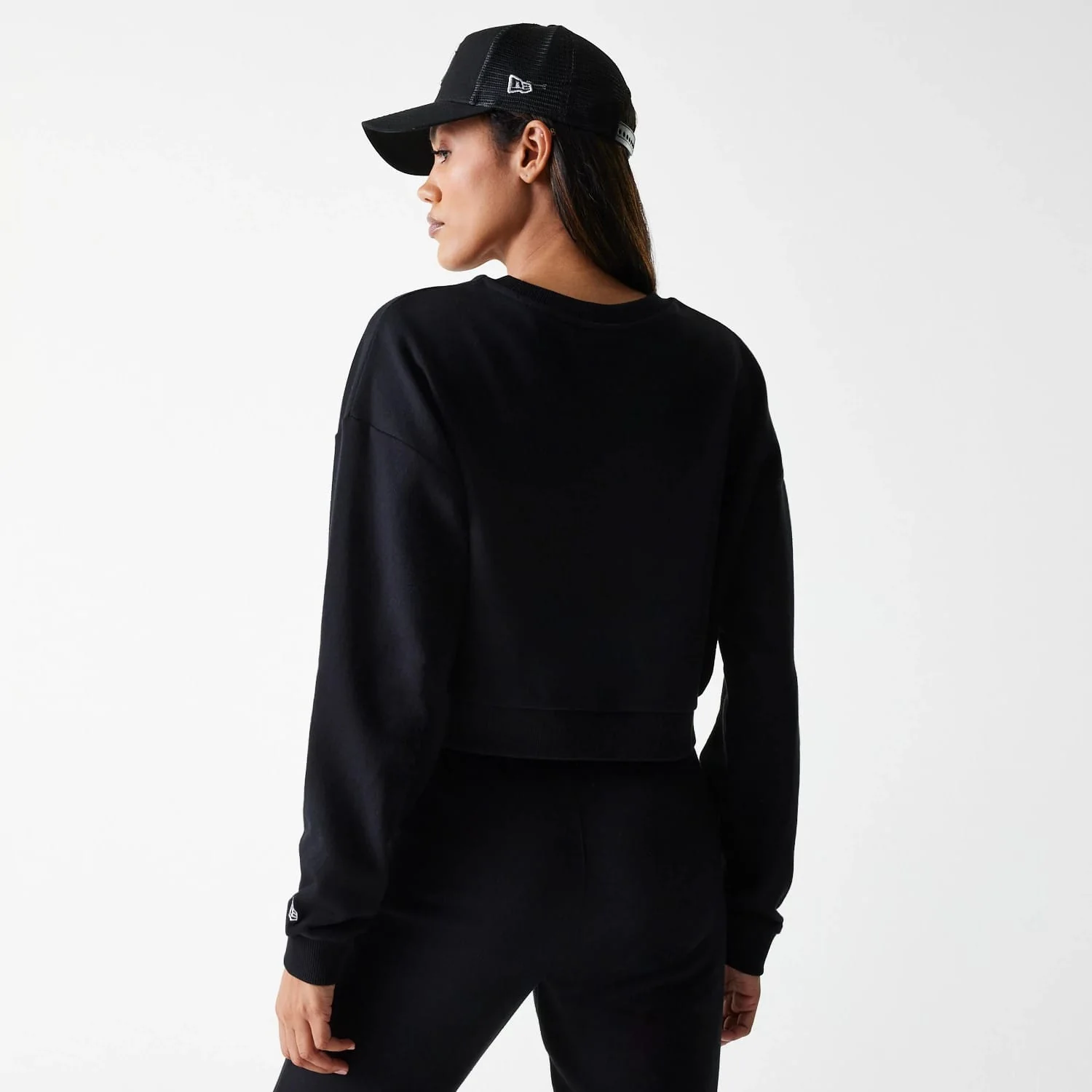 New York Yankees Womens MLB Midi League Essential Black Cropped Crew Neck Sweater - Image 2