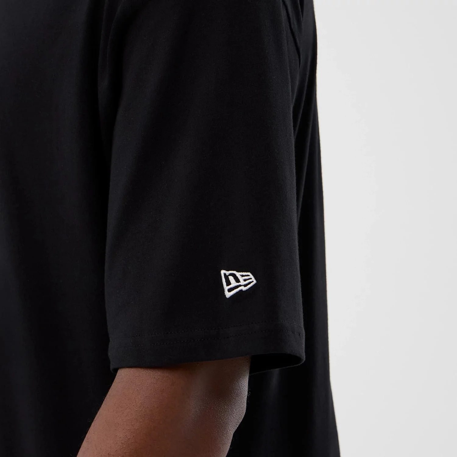 Pittsburgh Steelers NFL International Series Games Black Oversized T-Shirt - Image 6